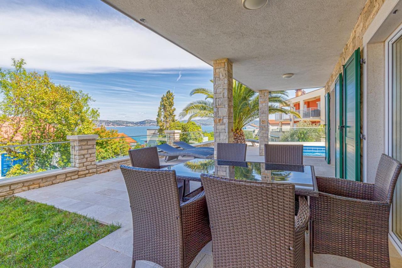 Villa Milena With Pool And Sea View Crveni Vrh Esterno foto
