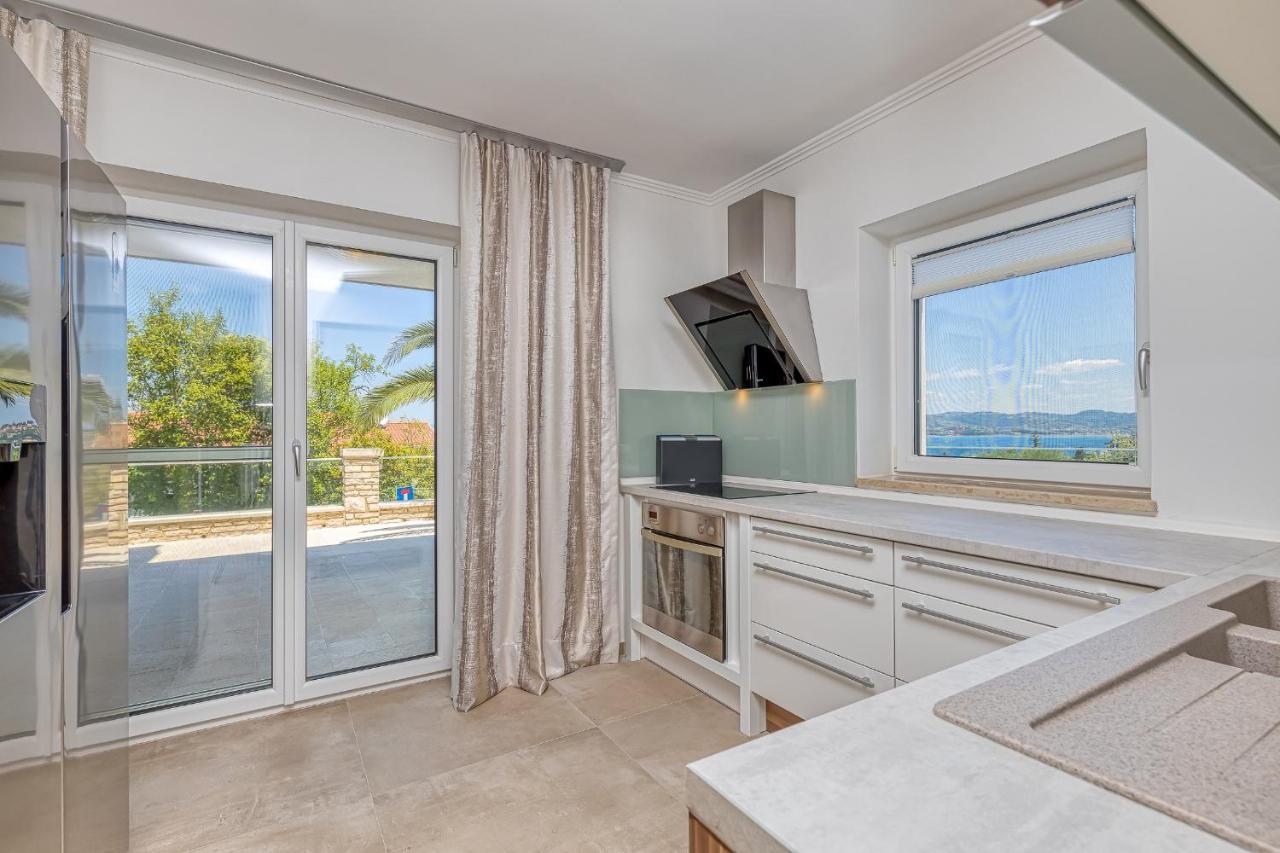 Villa Milena With Pool And Sea View Crveni Vrh Esterno foto